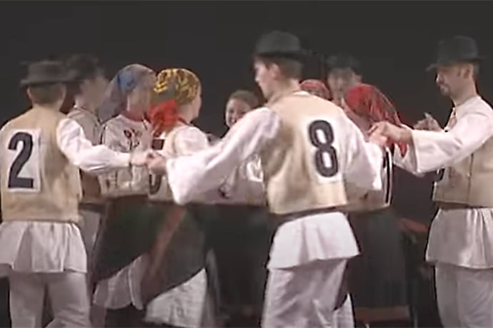 Bubble Sorting with Hungarian Dancers