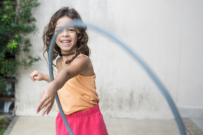 Team cracks the physics mysteries of hula hooping